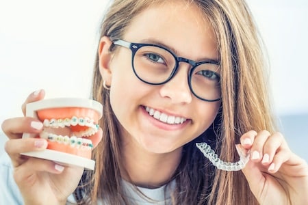 Braces vs. Invisalign: Which Is Right for You?